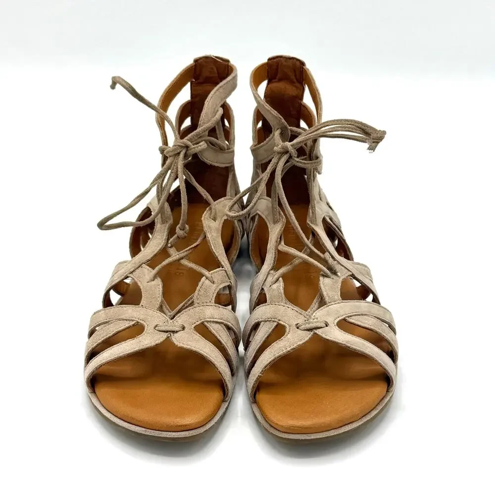 Gentle Souls Beige Suede Gladiator Sandals 6 Renaissance Ren Faire Lace Up